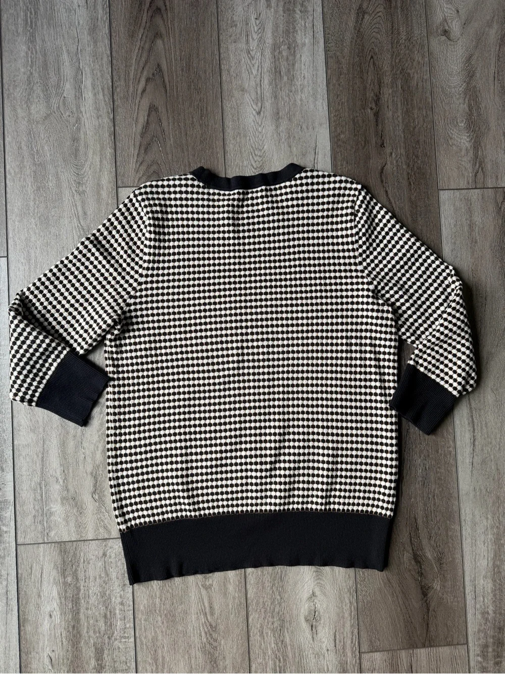 Ann Taylor Factory- Classic Black, White & Tan Patterned 3/4 Sleeve Sweater